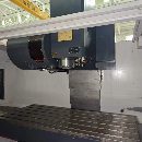 []后两台台湾丽伟V-50L立加，BT40大主轴直径190，主电机.